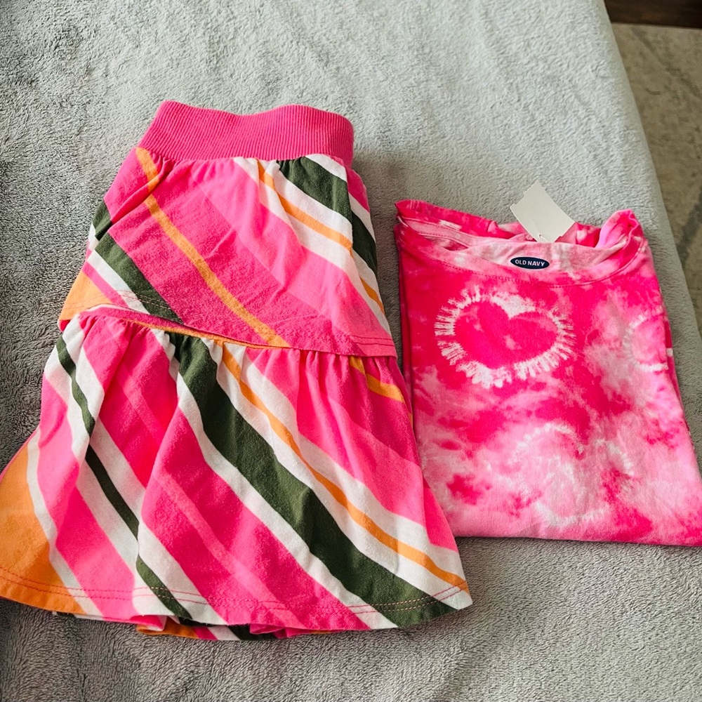 Size 8 for girls Skirt and T-shirt